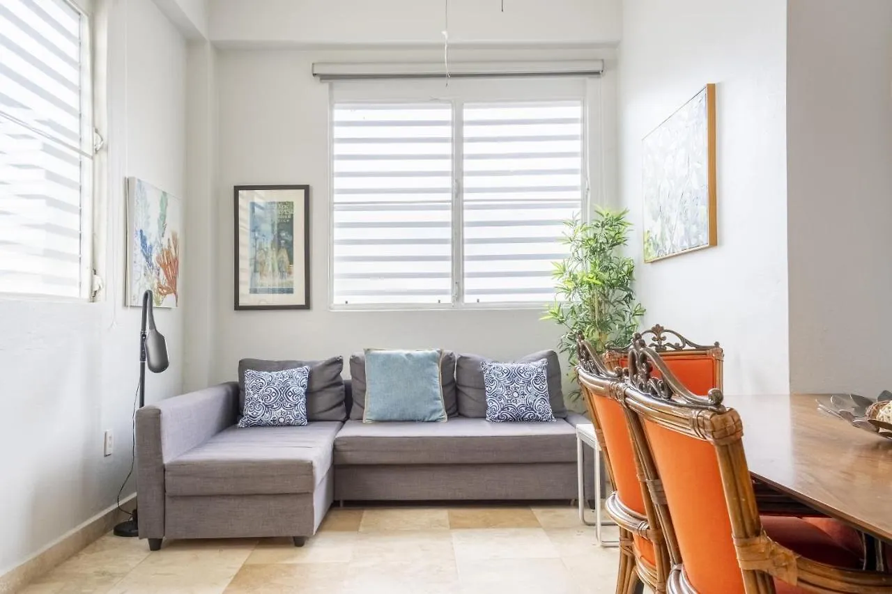 Prime Location At Condado Beach 4Br 3 Ba - Apt 1 & 4 Сан-Хуан